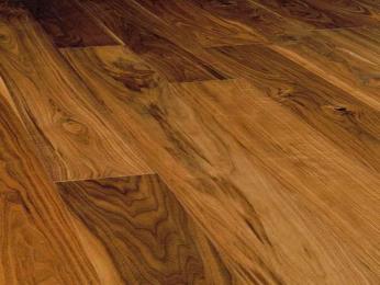 Инженерная доска Wood Bee Орех Американский gloss 10% 